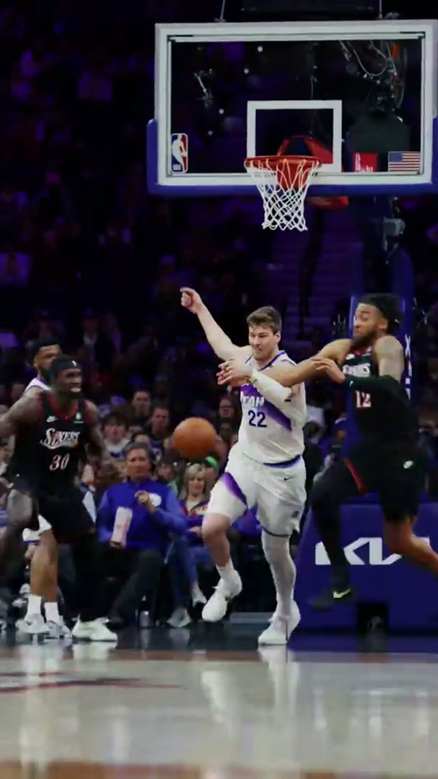 running the break to perfection 💯 #nba #jazz #highlights