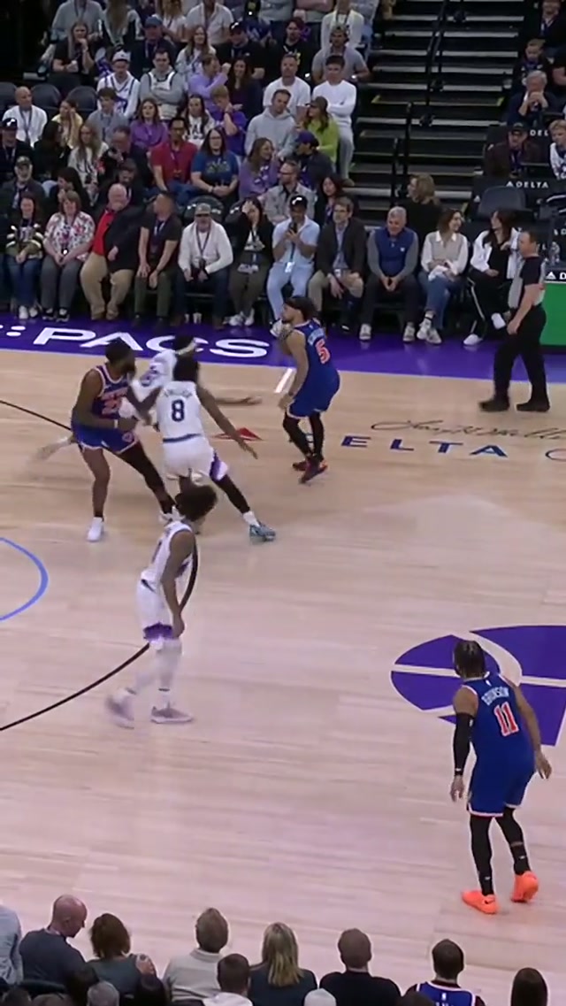 GET 'EM, EJ 🚫 #nba #jazz #highlights #knicks