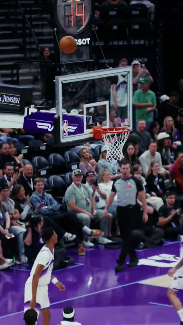 Bench goes crazy for Bez's triple-double (27 PTS, 11 REB, 11 AST) #nba #highlights #jazz #grizzlies