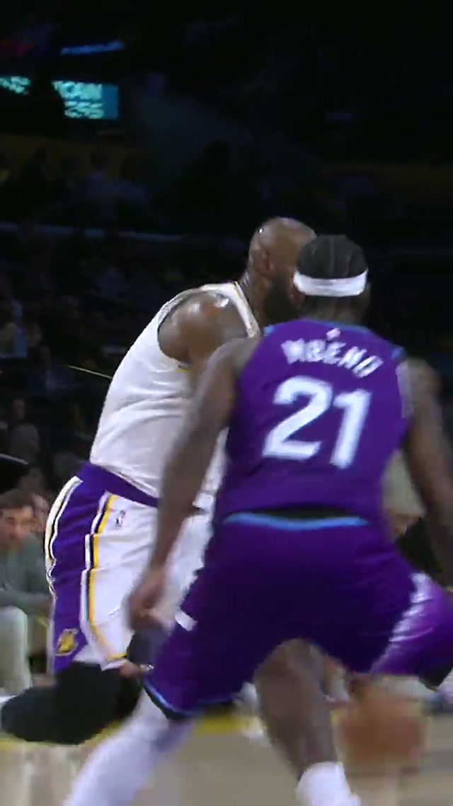 John Konchar makes a signature hustle play, denying LeBron James on the block 🚫 #nba #highlights #jazz #lakers
