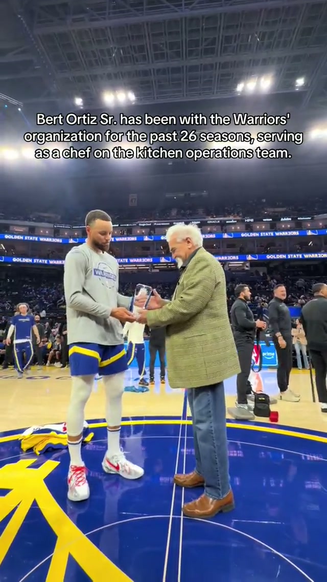 Shoutout Bert Sr. 🥹🗣️💙

#nba #littlethings #wholesomemoments 