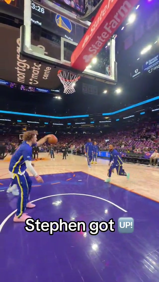 Safe to say Stephen is ready 😤 #stephcurry #basketball #dunk #funny @Stephen Curry 