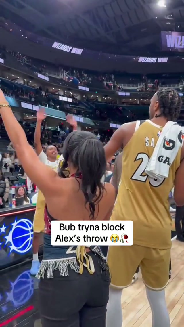 Not Bub Carrington tryna defend Alex Sarr 😭 #alexsarr #funny #win #nba #sportstiktok 