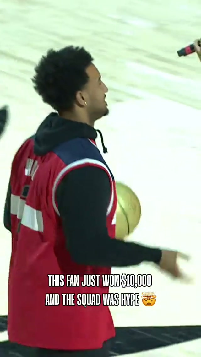 THIS FAN JUST WON $10,000 AND THE SQUAD WAS HYPE 🤯 #washingtonwizards #trickshots #halfcourtshot #contest #celebrate 
