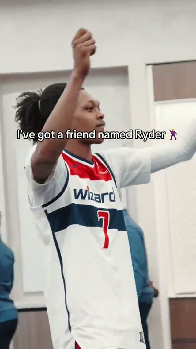 Who came to school today? 🗣️ #ramiro #preschool #getupanddance #igotafriend #washingtonwizards 
