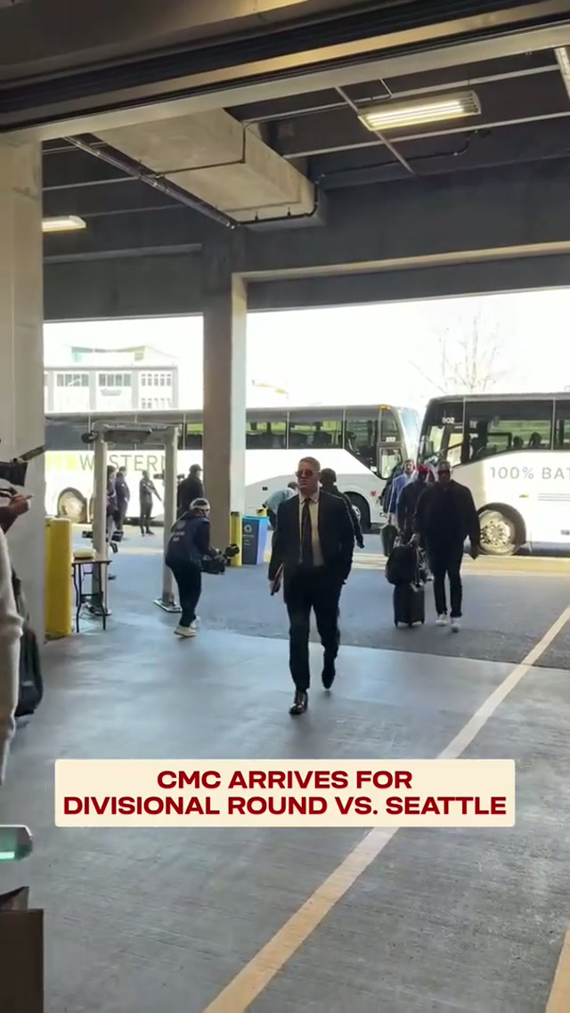 Clocking in for the #Divisional 💼 #49ers #NFL #CMC #Seattle 