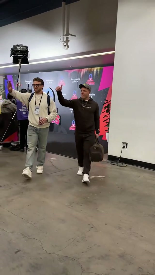 Feeling good for #ProBowl 👍 #christianmccaffrey #kylejuszczyk #49ers #nfl 