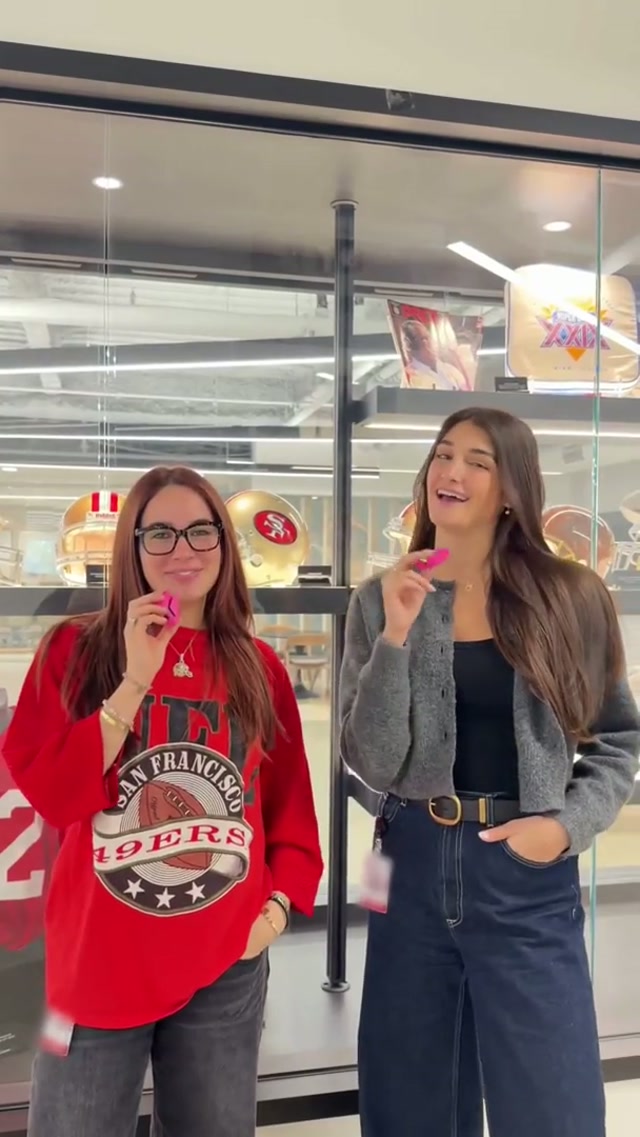 If you can see her, you can be her ❤️💛 #NGWSD #nfl #49ers #womeninsports 