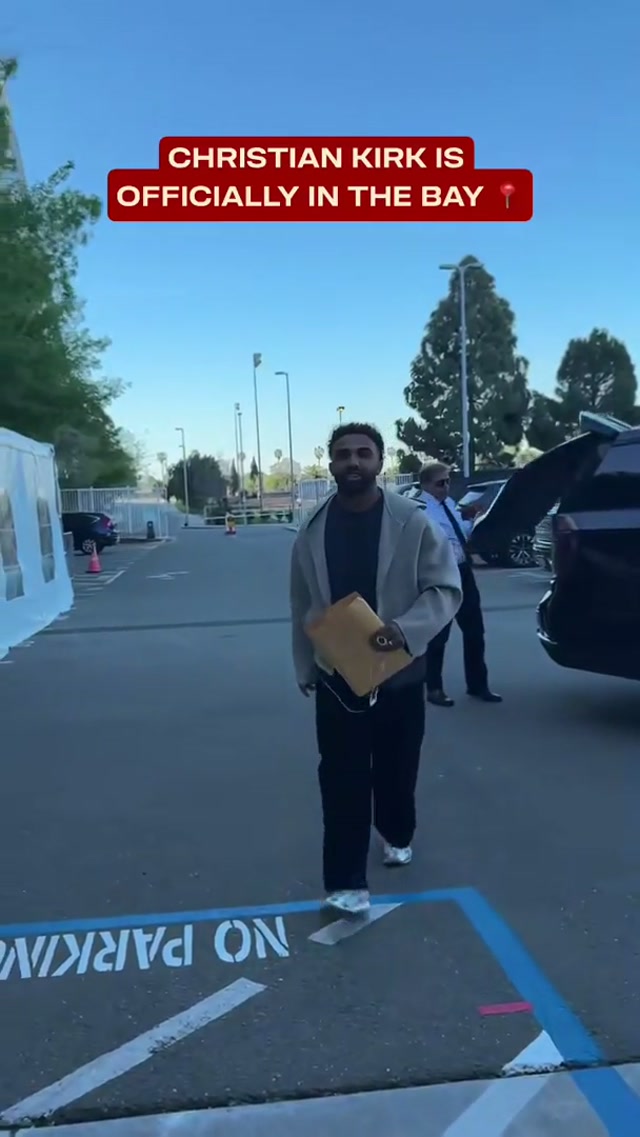 What’s up Christian 👋 #nfl #football #49ers #christiankirk 