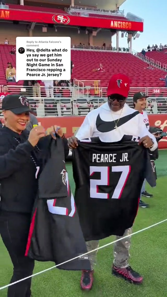 Replying to @Atlanta Falcons You heard em RISE UPPP ๐ฃ๏ธ๐ฃ๏ธ๐ฃ๏ธ
#atlantafalcons #nfltiktok #footballtok #football #sports