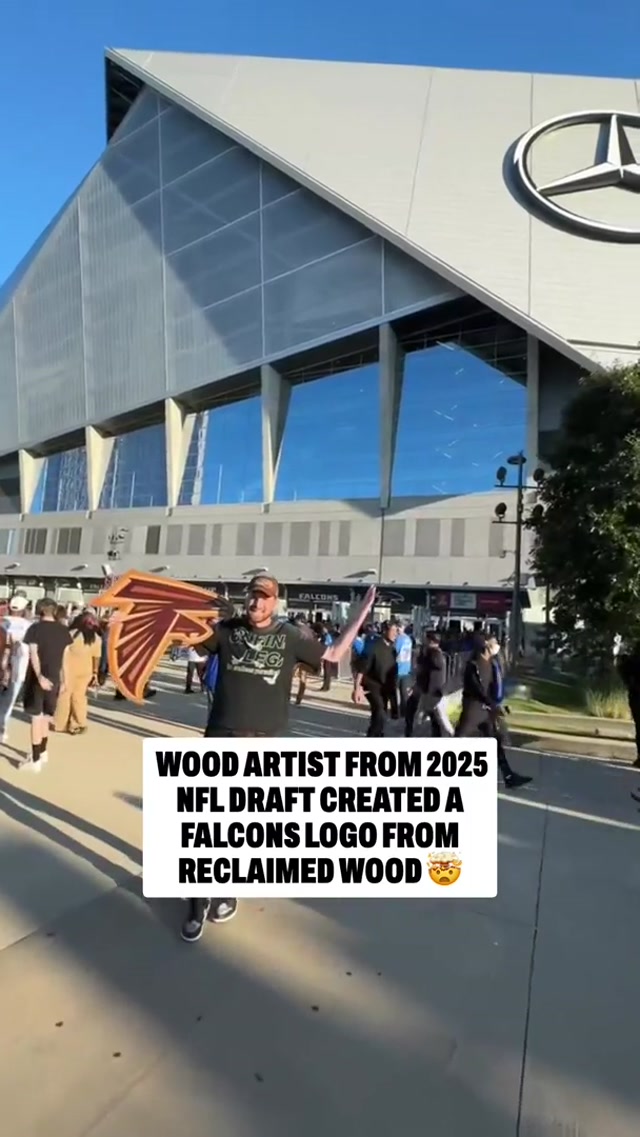 A work of art ๐ค @Ike Wynter 
#woodworking #wood #atl #falcons #nflfootball