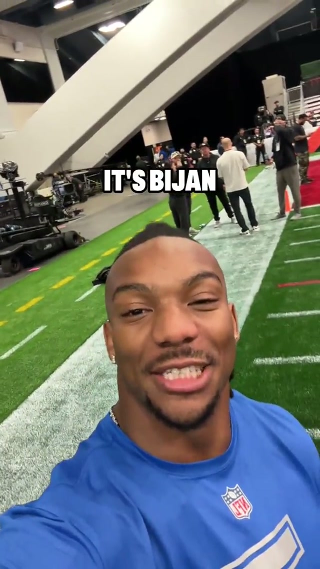 @Bijan Robinson checking in from San Fran 🫡 

#football #atlantafalcons #nfl #sports #footballtiktok 