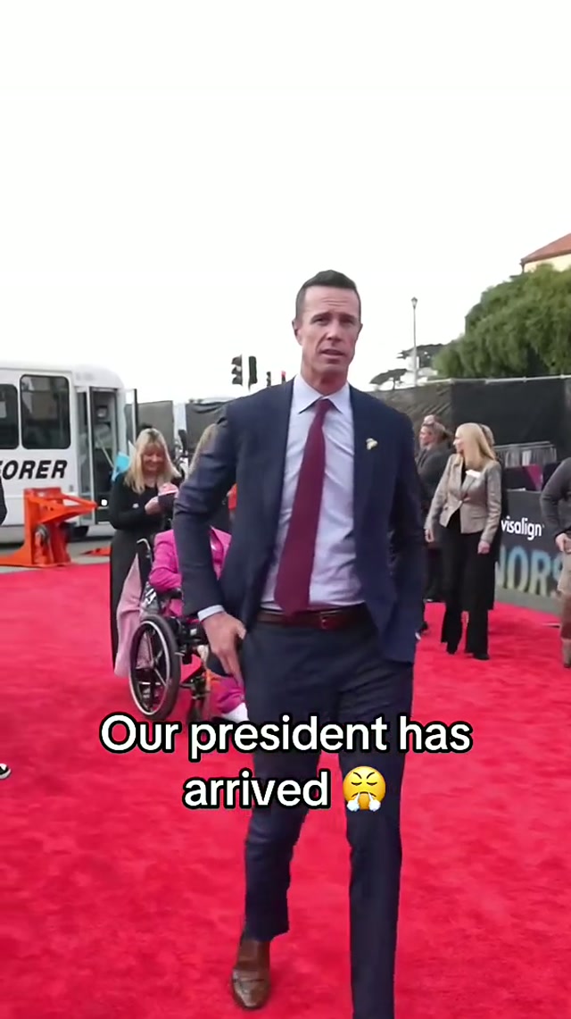 Mr. President 🫡

#football #atlantafalcons #nfl #atlanta #footballtiktok 