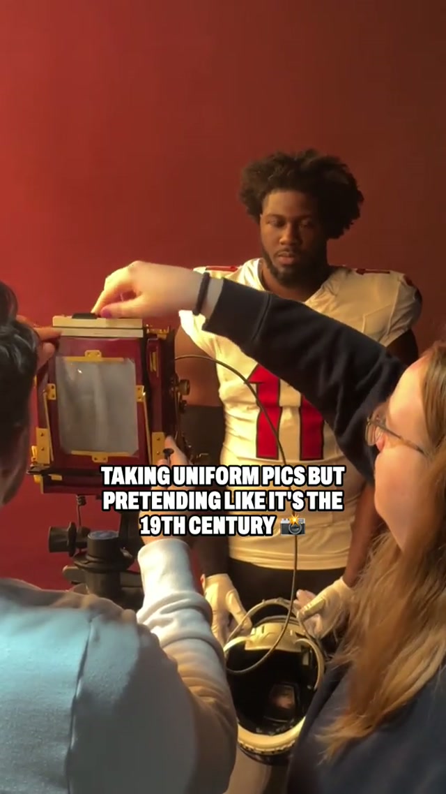 Bet you’ve never seen one of these cameras before 🤣

#photography #atlantafalcons #nflfootball #uniform #atlanta 