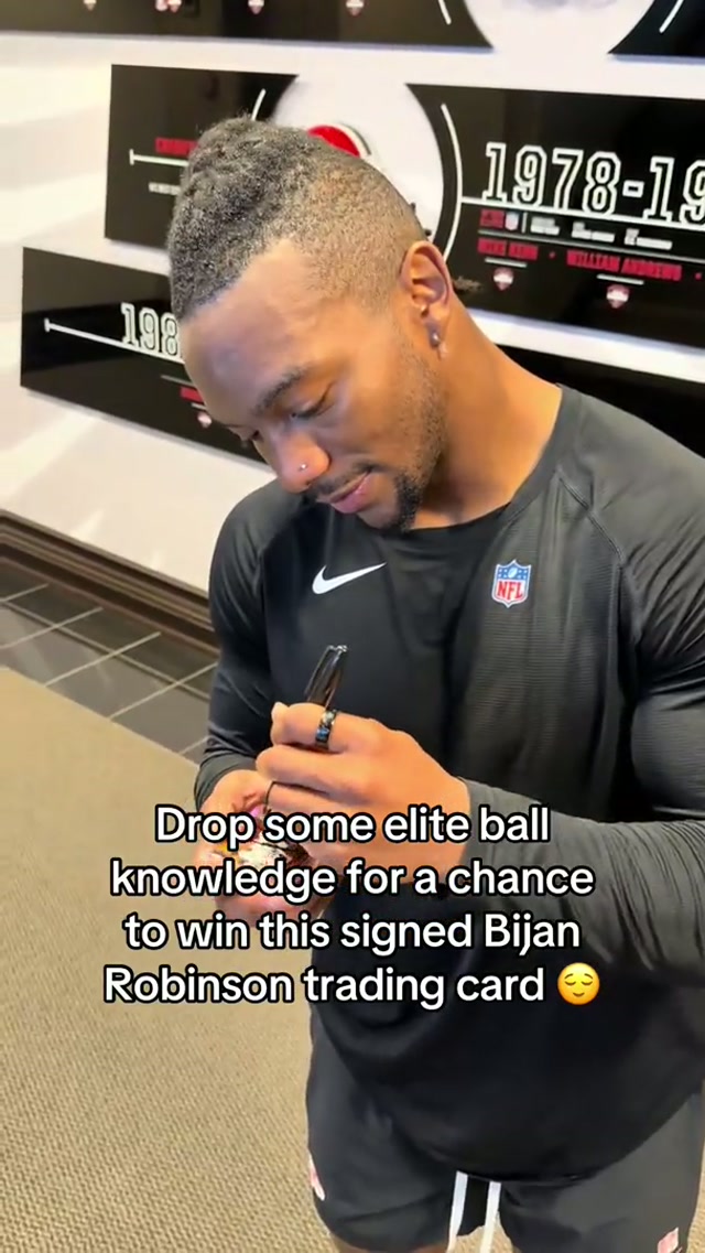 Best comment wins 😁 @Topps 

#atlanta #atlantafalcons #nfl #nflfootball #sports 