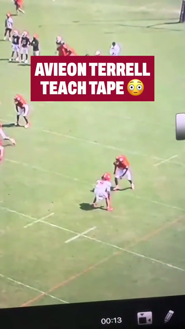 Watch him cook 😳

#atlantafalcons #nflfootball #sports #nfl #nfldraft 