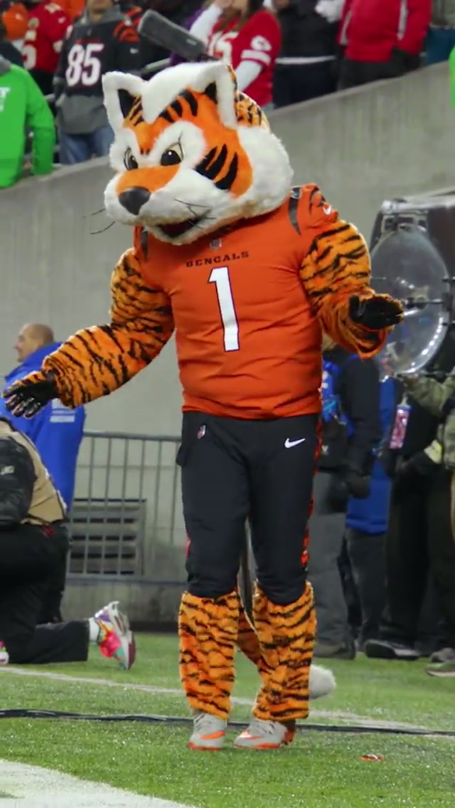 Who Dey think is my best friend?! #bengals #nfl 