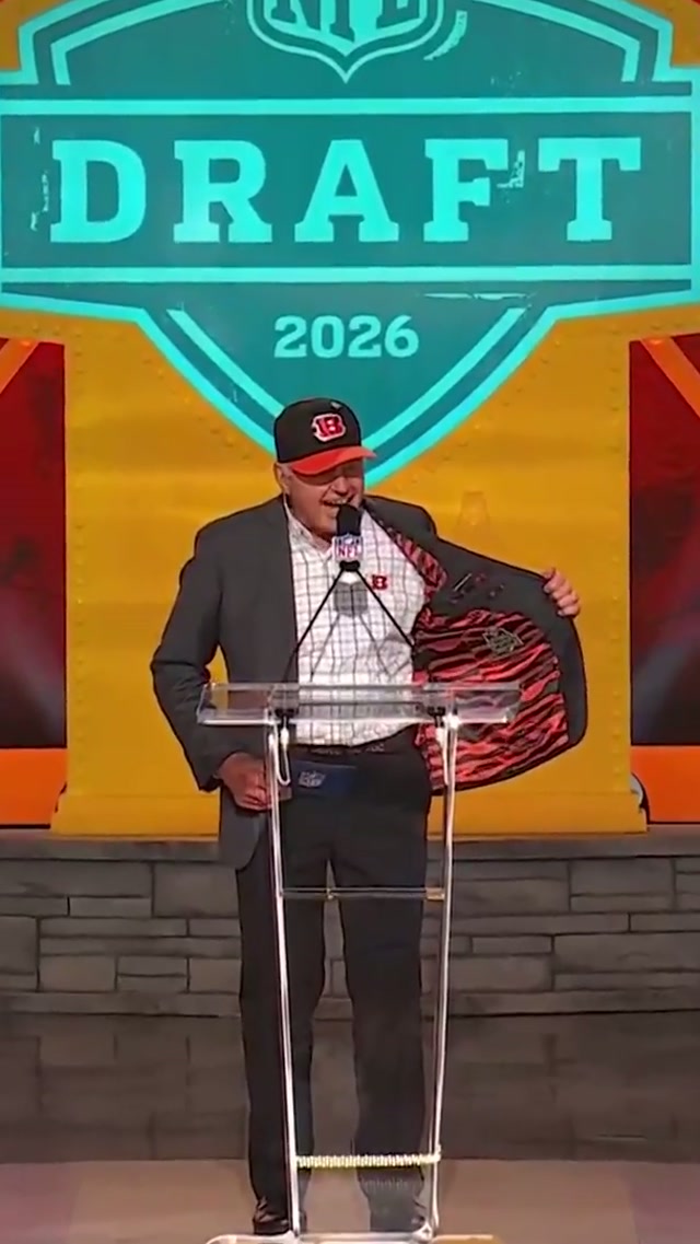 Ken Anderson announces Cashius Howell is a BENGAL! 

📺: #NFLDraft on NFLN/ESPN/ABC