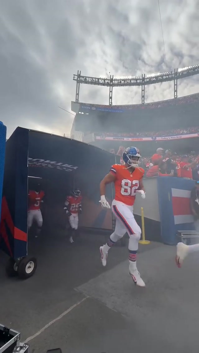 Clean 🥶🥶🥶
#throwbacks #nfl #tb #broncos #denver