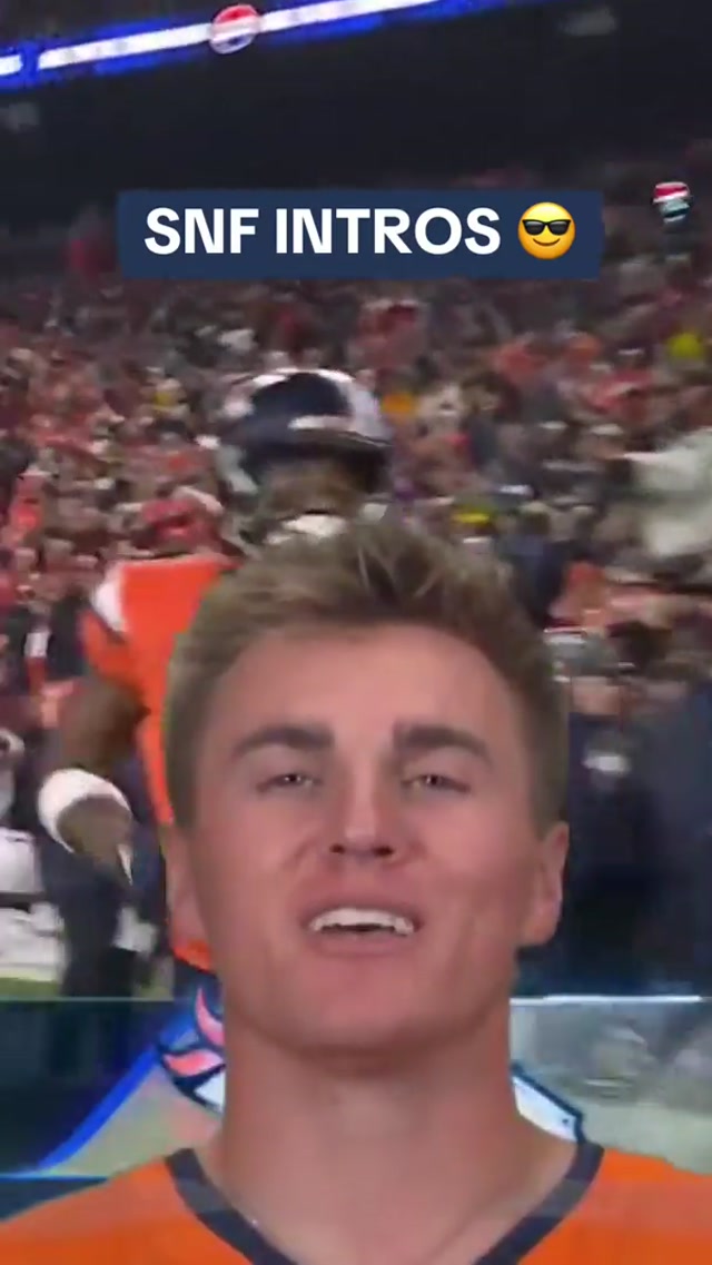 A moment for the SNF intros 😎

#snf #intros #nfl #denverbroncos #denvswas 