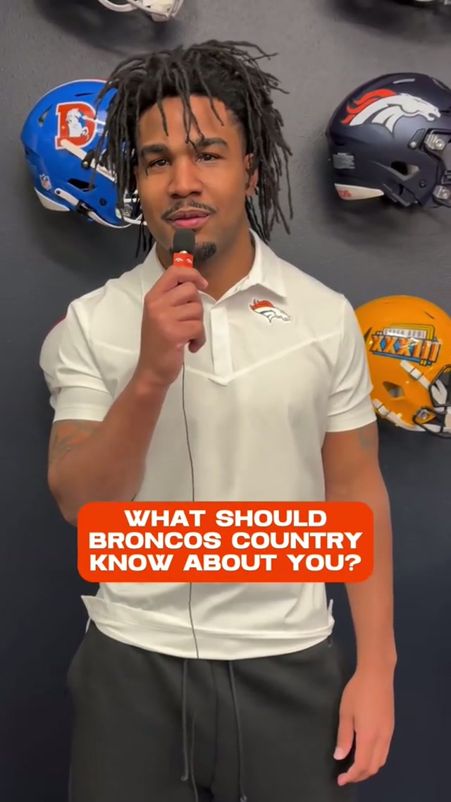 Jaylen Waddle 🤝 #BroncosCountry

#broncos #jaylenwaddle #waddle #widereciever 