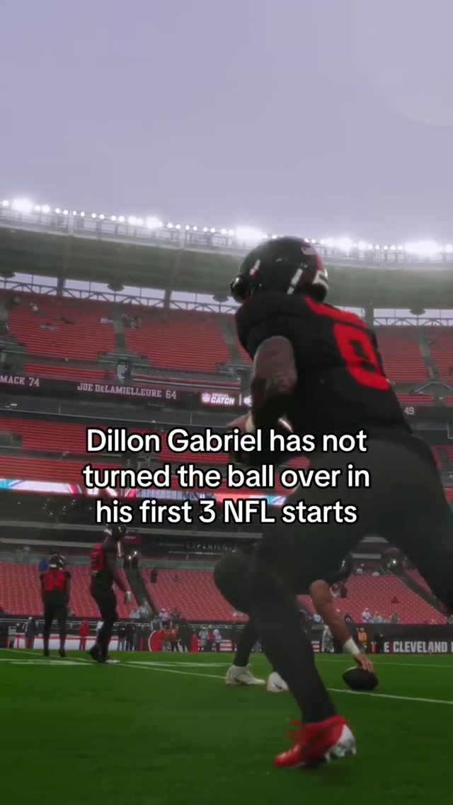 DG getting it done #clevelandbrowns #dillongabriel #quarterback #Loveyourboobs