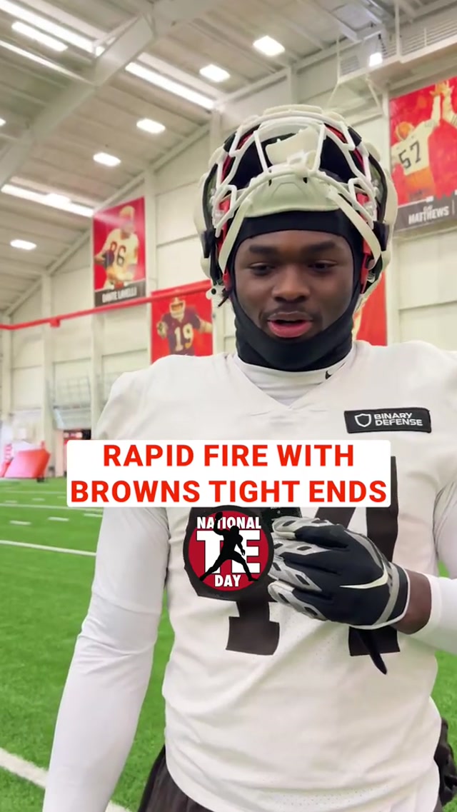 the boys are ready for #NationalTightEndDay #clevelandbrowns #tightend #davidnjoku #haroldfanninjr