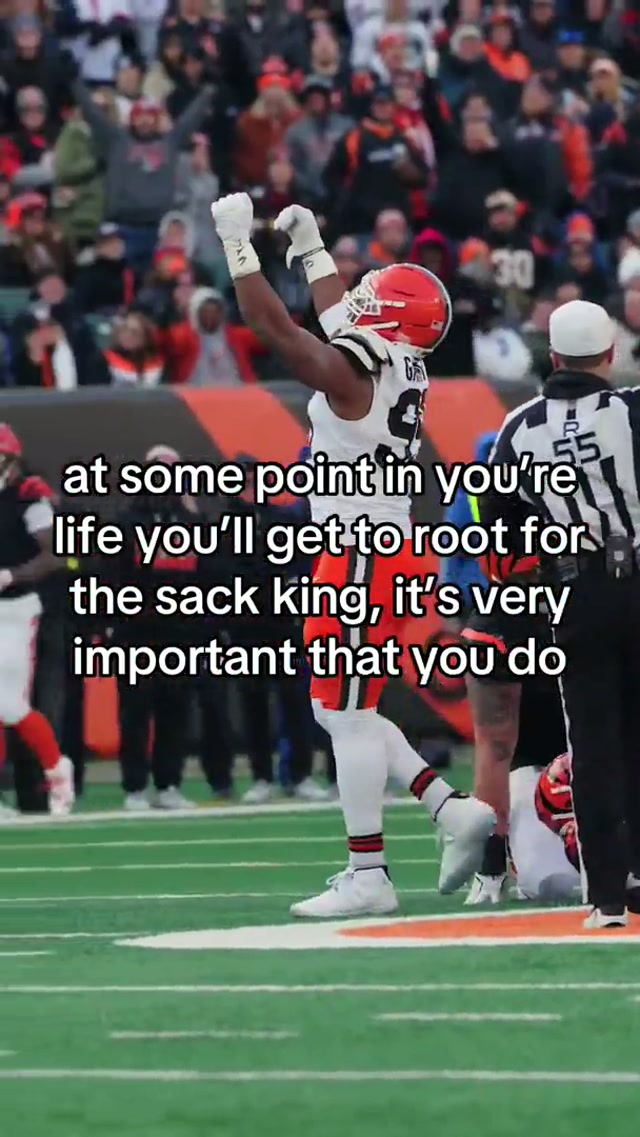 drop your fav moments from Myles’ chase in da chat #mylesgarrett #record #legend 