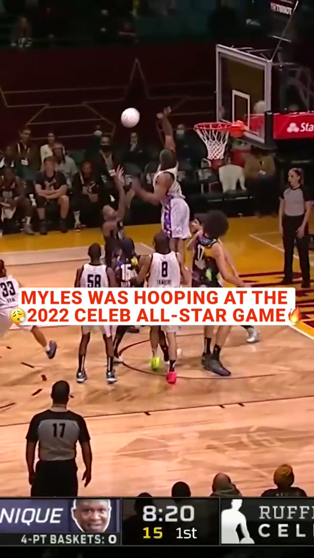 do NOT want to see Myles Garrett in the paint #mylesgarrett #nbaallstar #allstargame #nba 