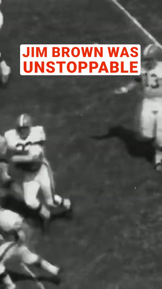 Remembering the late, great Jim Brown, a pioneer for civil rights and a legend in this organization, on what would have been his 90th birthday. Here are some of his best highlights on the field. #JimBrown #browns
