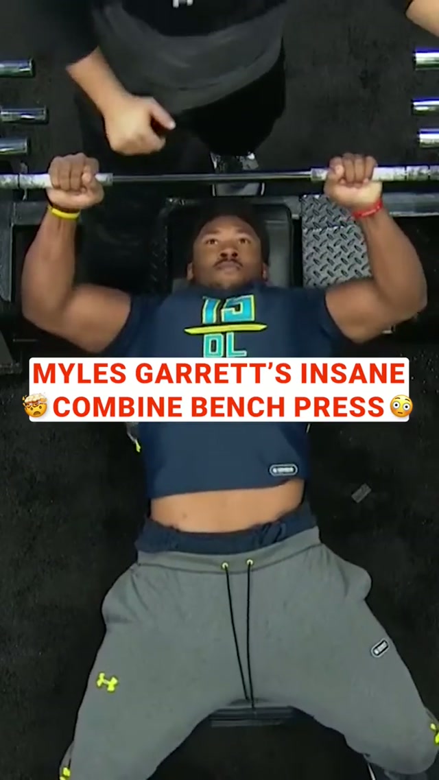 surprised Myles didn’t break the bar tbh #combine #nflcombine #mylesgarrett #benchpress 