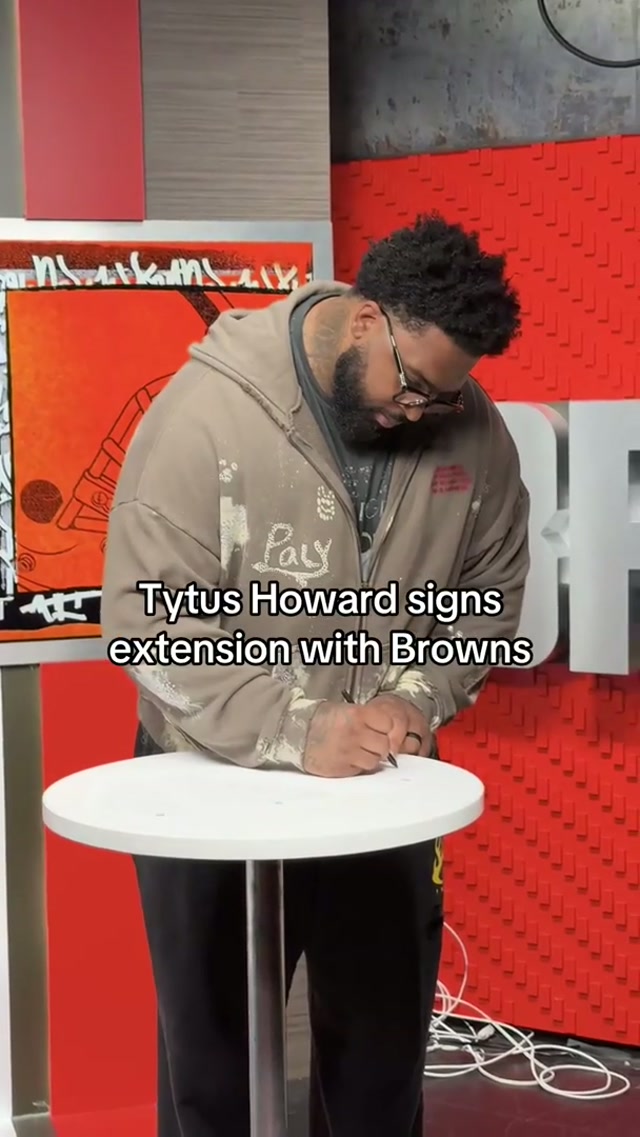 locked in with Tytus #tytushoward #freeagency #nflfreeagency 