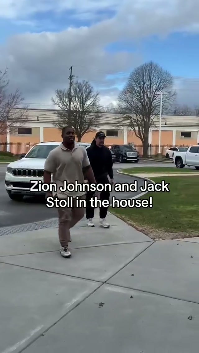 ready to go! #zionjohnson #jackstoll #freeagency 