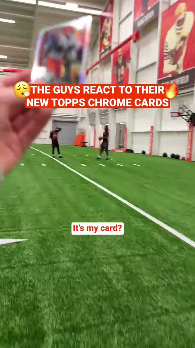the boys loving their cards 🔥 #topps #toppschrome #nflcards #tradingcards 