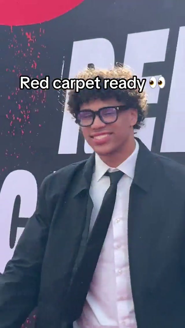 who had the drip?? #nfldraft #browns #redcarpet 