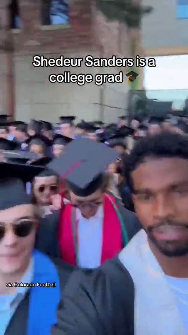 literally legendary frfr @Colorado Buffaloes Football #shedeursanders #graduation #colorado 