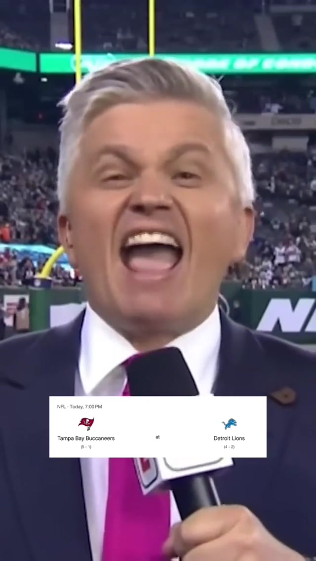 Our favorite show is back on tonight πΊ #buccaneers #mondaynightfootball #mnf #nfl #tampabay