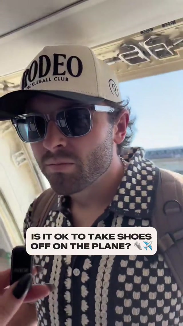 Gotta let βem breathe π¦Άπ
#travel #airplane #plane #shoes #bakermayfield