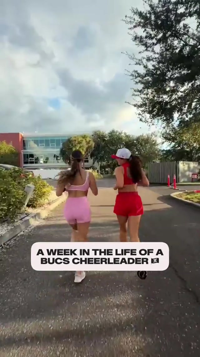 POV: Everything that goes into getting ready for gameday 👏 #cheerleader #buccaneers #nfl #pov #tampabay 