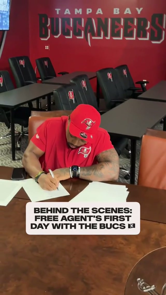 Kenneth Gainwell's first day in Tampa Bay was 10/10 🙌 #buccaneers #nfl #bts #freeagency #tampabay 