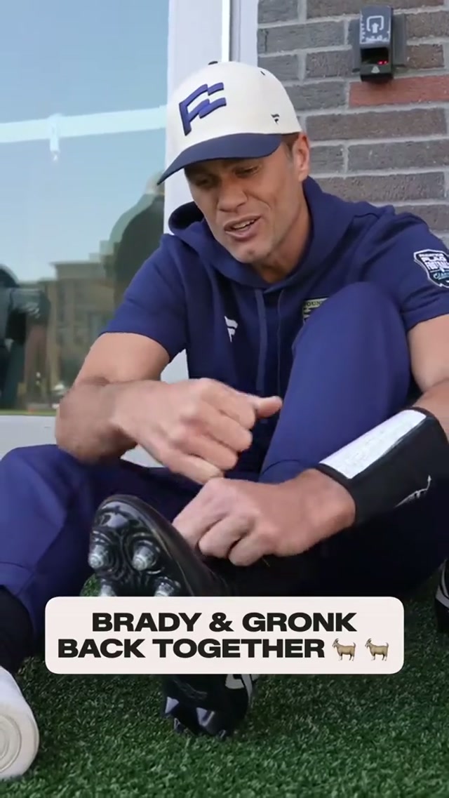 Spotted some Bucs back together 😎

#tombrady #gronk #goat #flagfootball #buccaneers 