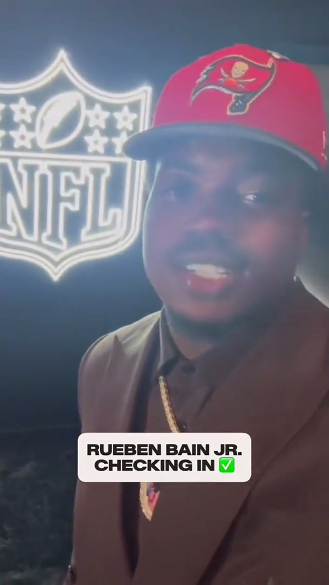 Signing off with the newest member of the Krewe 🫡 #buccaneers #ruebenbainjr #nfl #nfldraft #draftpick 