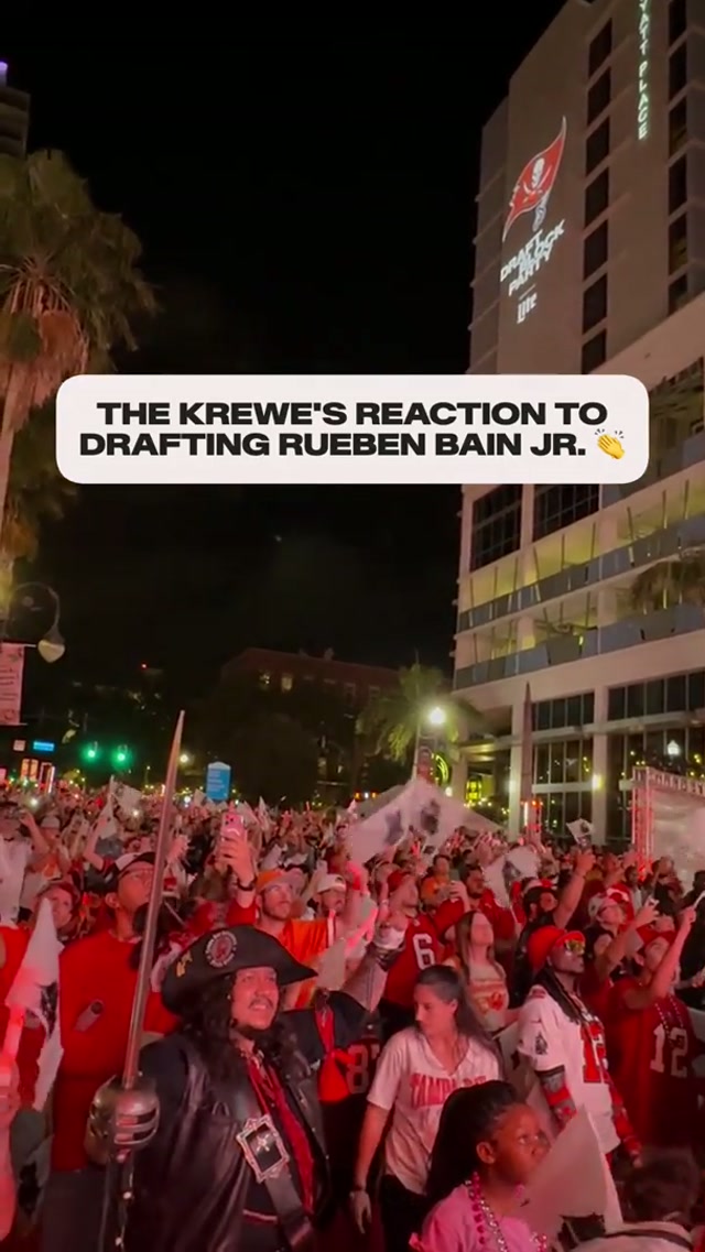 The Draft Block Party was HYPE for our Rueben Bain Jr. selection ‼️🏴‍☠️

#reaction #nfldraft #nfl #tampabay #stpetersburg