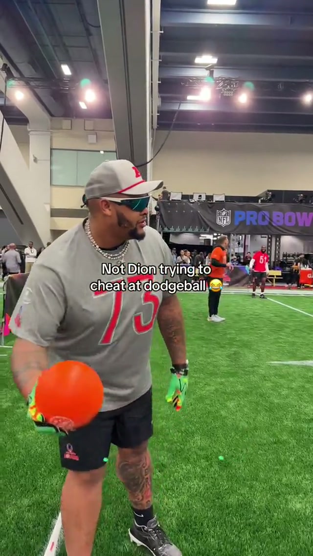 you already Shnow 😂😅 #dodgeball #diondawkins #probowlgames #nfl #superbowlweekend @bussinwtb 