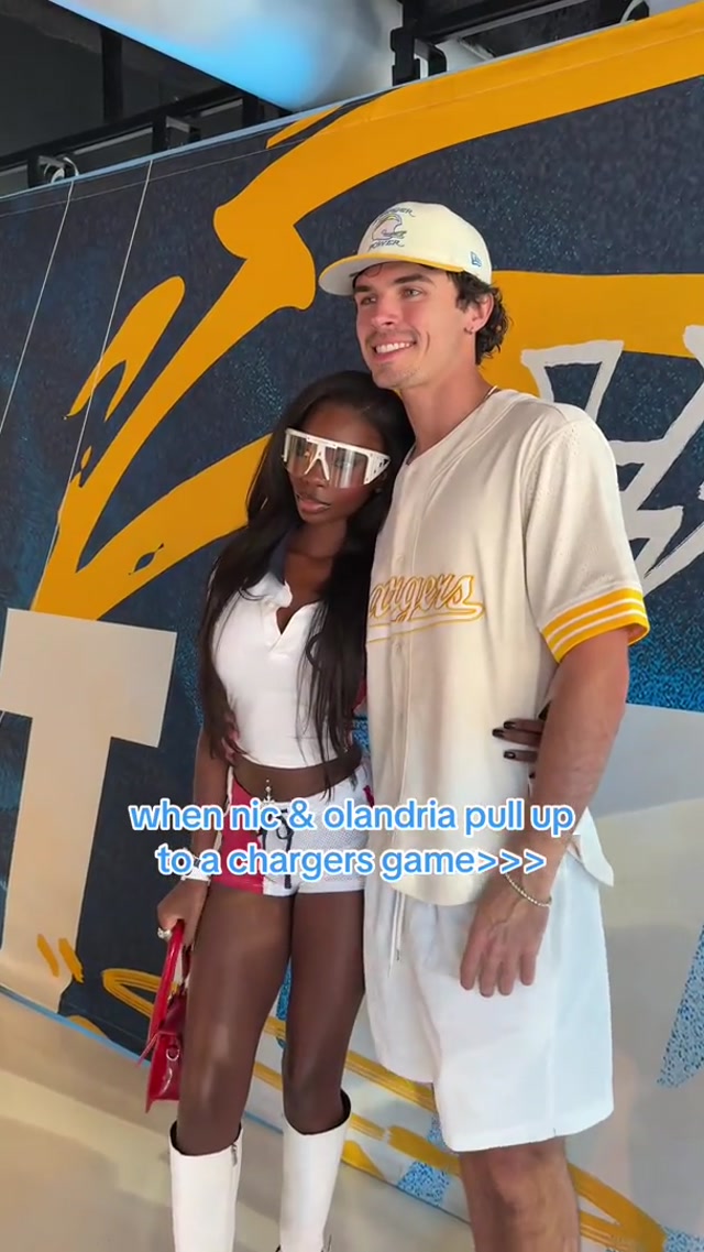 ur favorite couple’s favorite couple 💙@Nicolas Vansteenberghe @Olandria #nicolandria #loveisland #nfl #chargers #olandria 