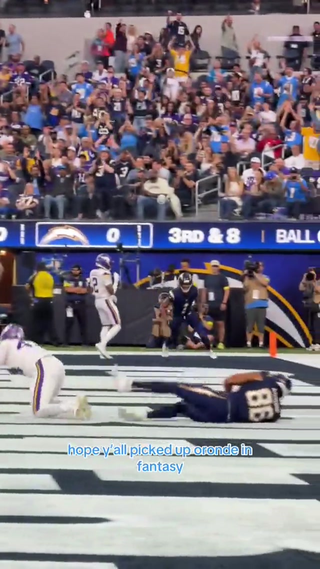 oronde gadsen ii touchdown!! #tightend #fantasyfootball #chargers #orondegadsden #touchdown 