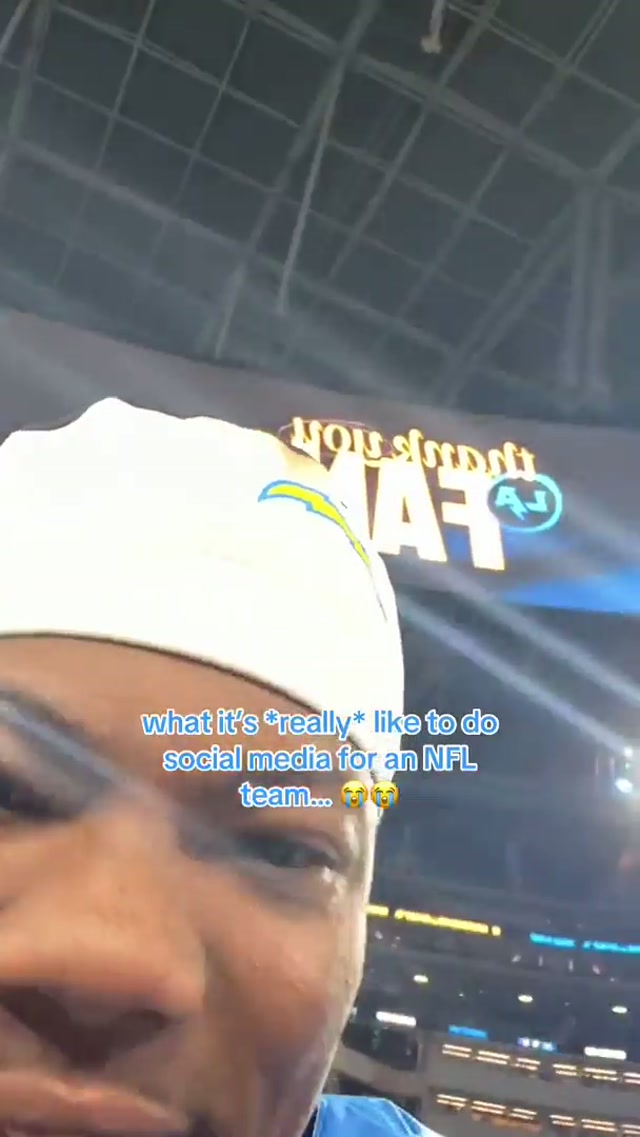 a camera roll full of bloopers 😭🫶 #chargers #nfl #workinsports #socialmediamanager 