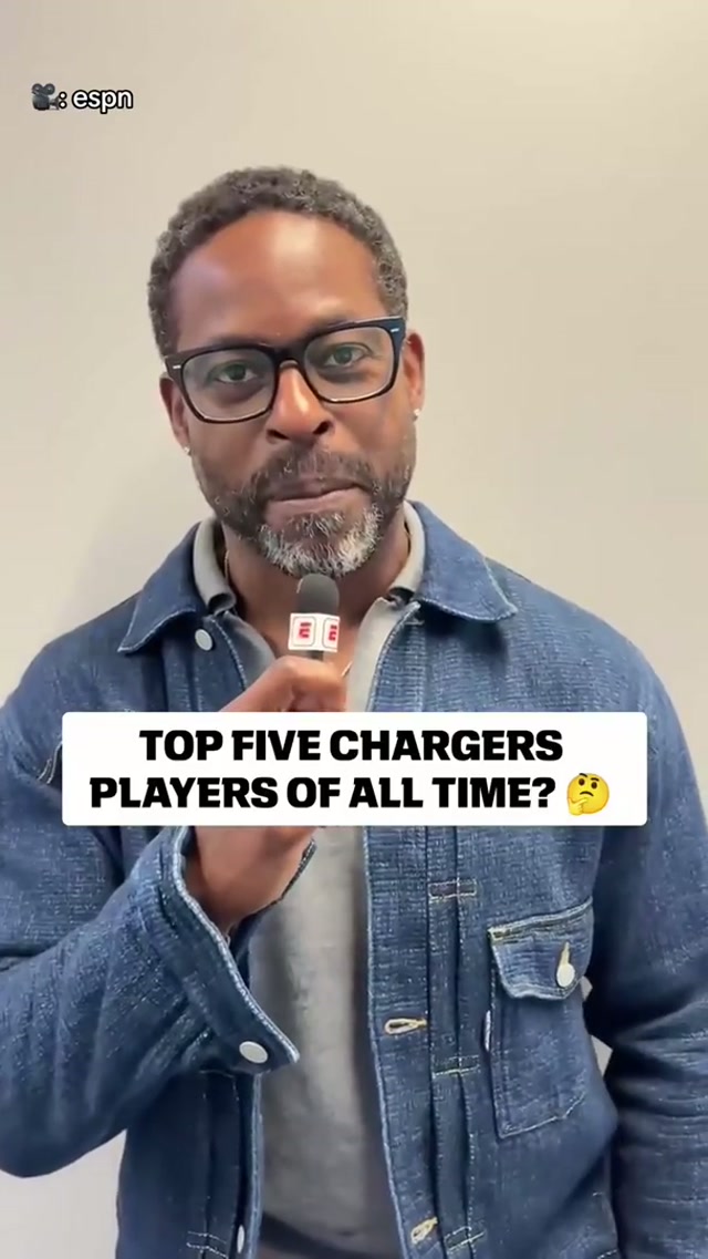 sterling k. brown knows ball 
#chargers #nfl #sterlingkbrown #paradise #football