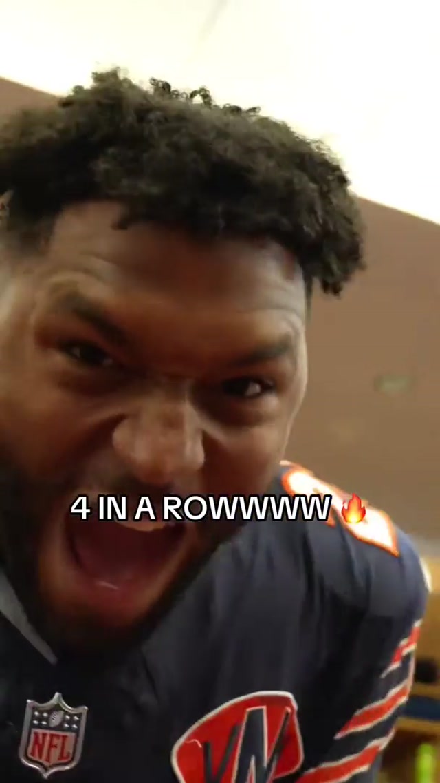 Issa vibe ๐บ #chicagobears #celebration #dancing