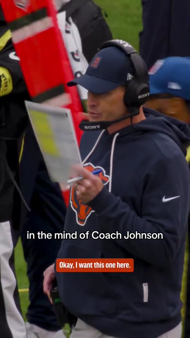 just football things ๐คท #coachjohnson #chicagobears #micdup